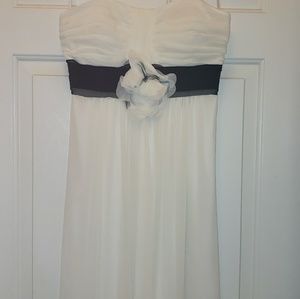 A white Maxandcleo size 4 cute cocktail dress.